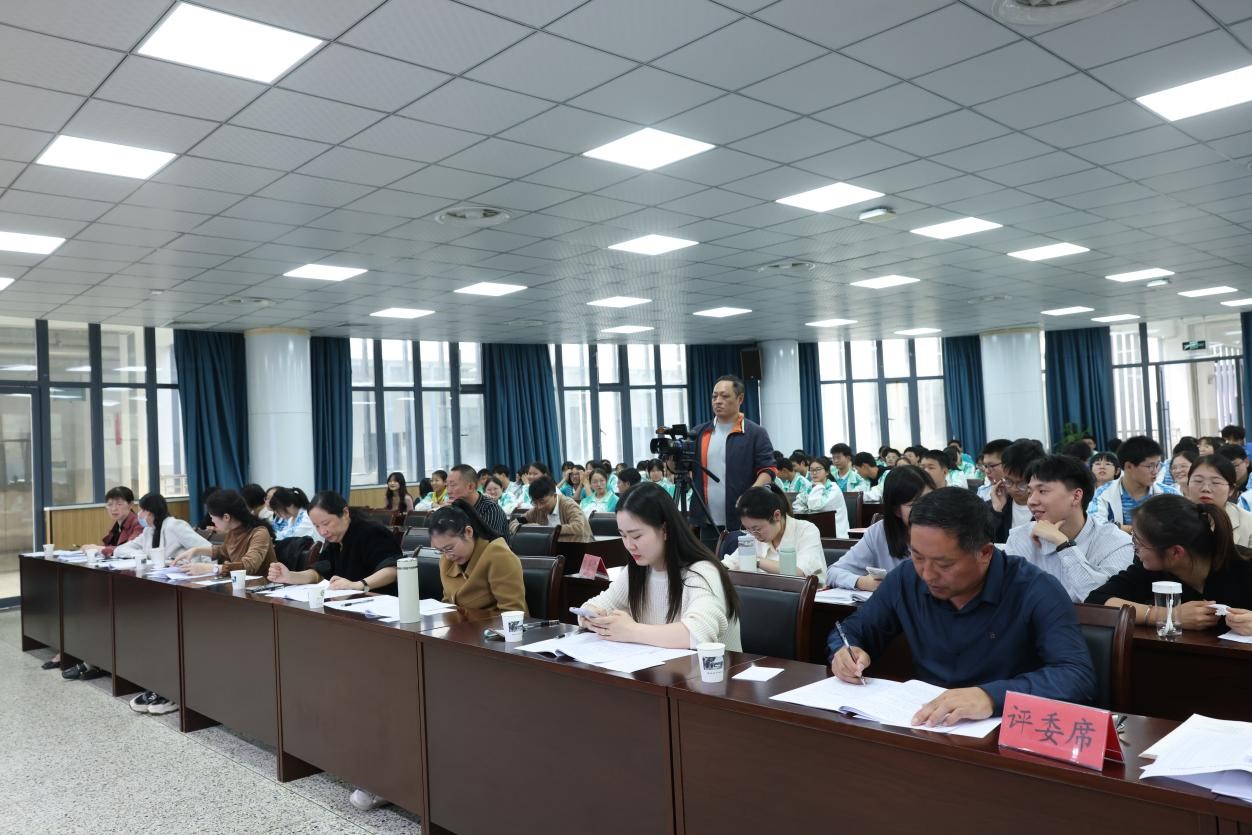 1697210906630372.jpg 1697210906630372.jpg